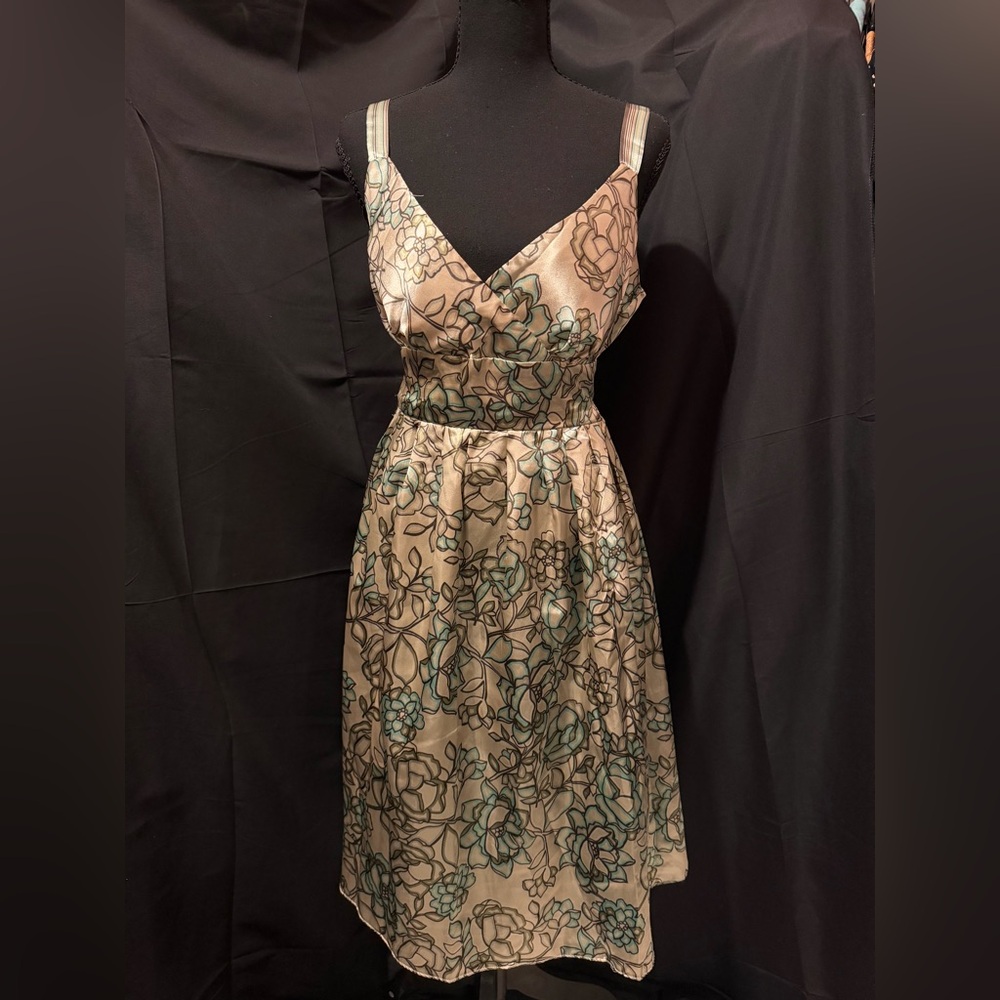 Chic Floral Midi Dress with Black and Green Accents